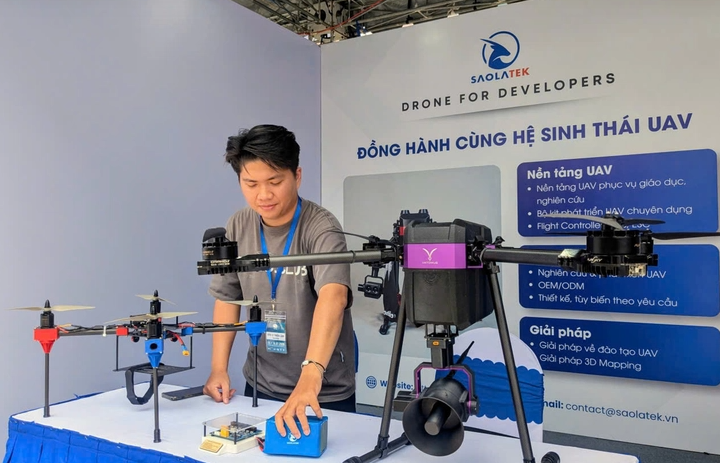 Robot, drone, thiết bị tự động hóa ở triển lãm quốc tế Gia Lai