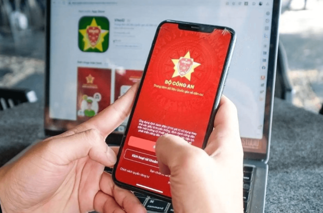 Từ hôm nay, người dân cần phải biết tính năng này trên VNeID nếu không muốn bị phạt tiền lên đến 12 triệu đồng